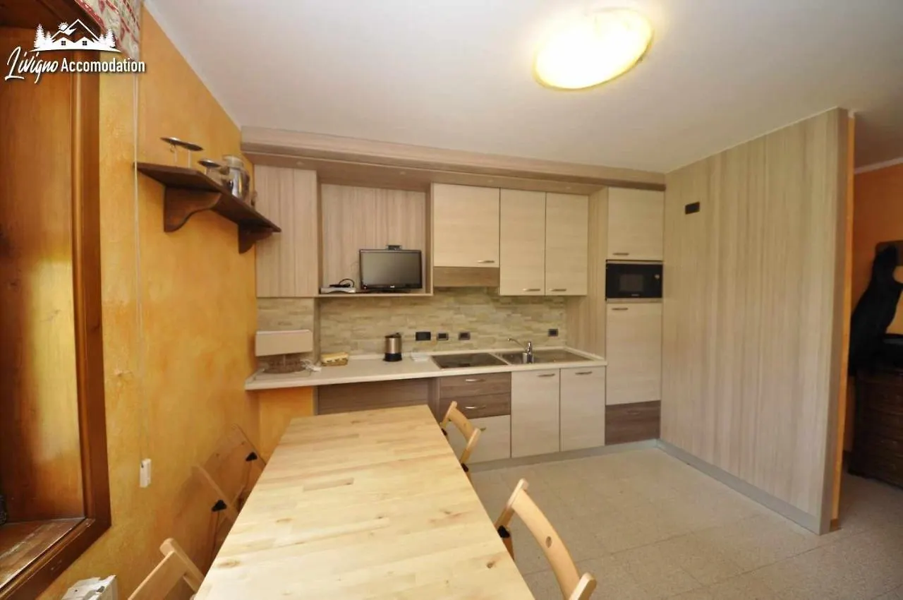 Baita Carosello Apt 4 By Livigno Accomodation Italy