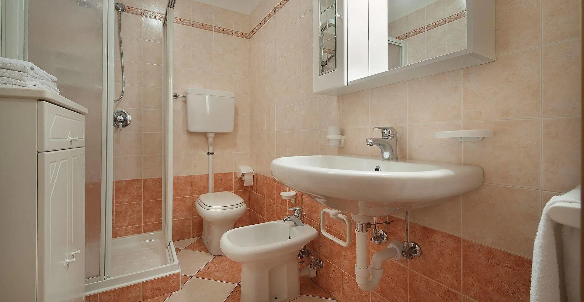 Apartment Baita Carosello Apt 4 By Livigno Accomodation Italy