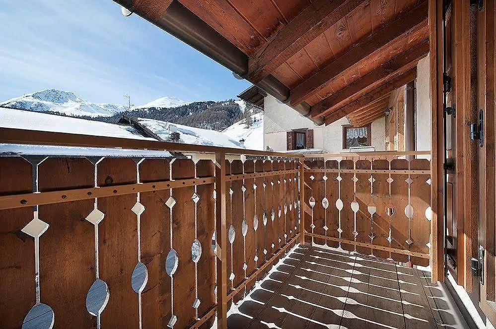 Apartment Baita Carosello Apt 4 By Livigno Accomodation