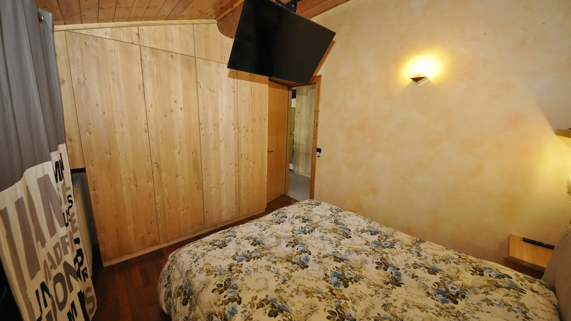 Apartment Baita Carosello Apt 4 By Livigno Accomodation